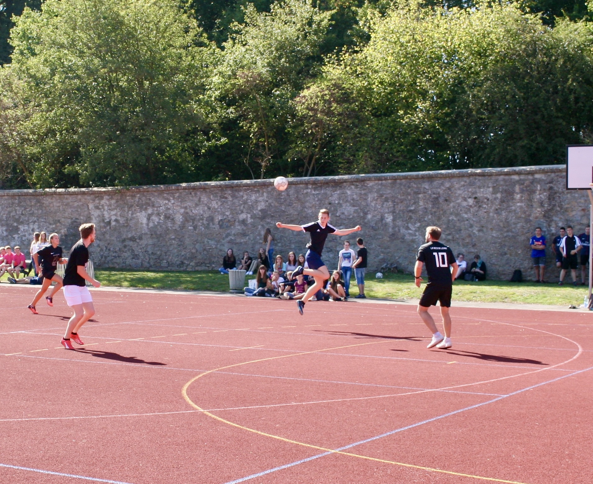 2022 Hermann Josef Kolleg – Erneuerung Leichtathletikanlage