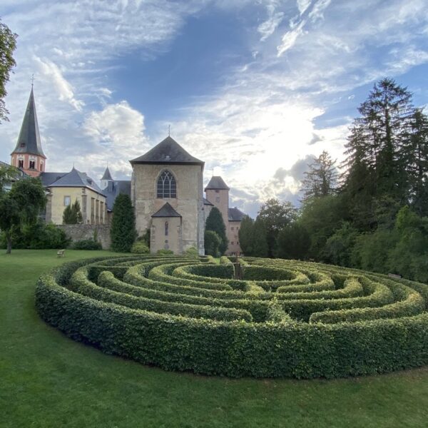 Labyrinth 08-20201_1920x1080